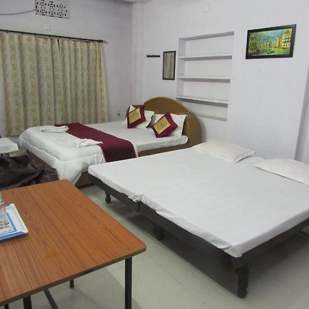 Ashish Guest House, Goverdhan Vilas Udaipur Extérieur photo