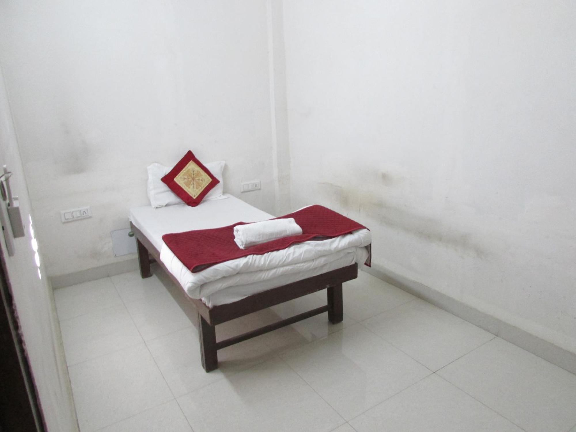 Ashish Guest House, Goverdhan Vilas Udaipur Extérieur photo