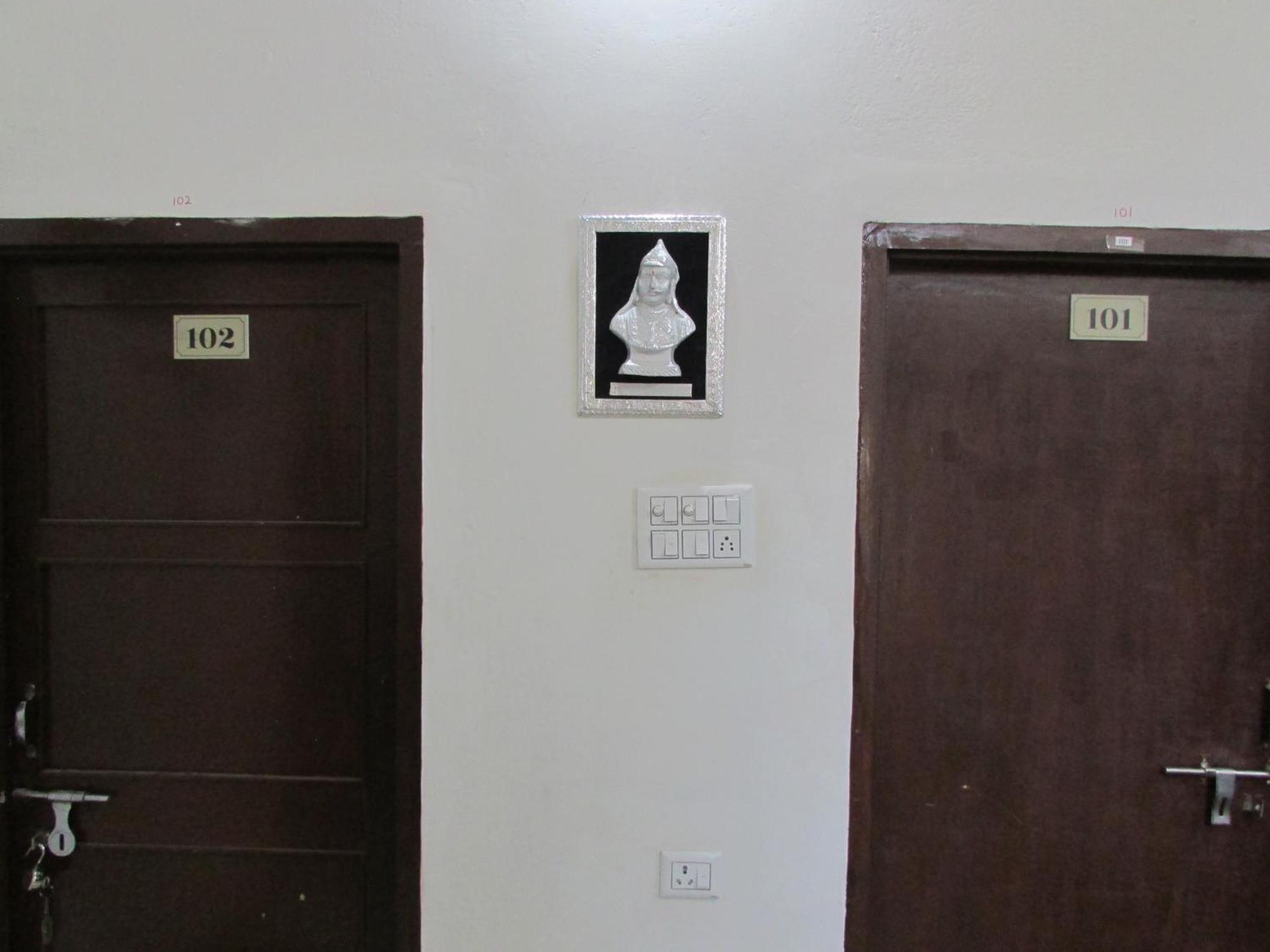 Ashish Guest House, Goverdhan Vilas Udaipur Extérieur photo